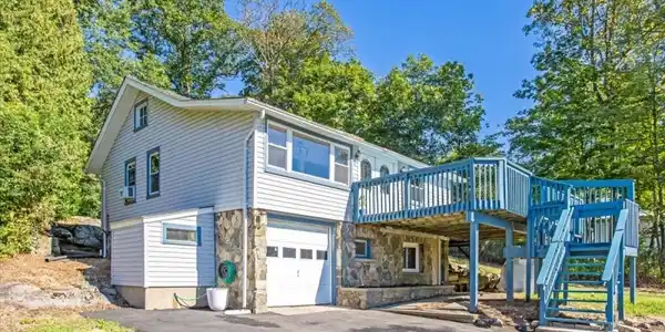 318 Squaw Trail