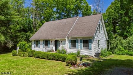 138 River View Way