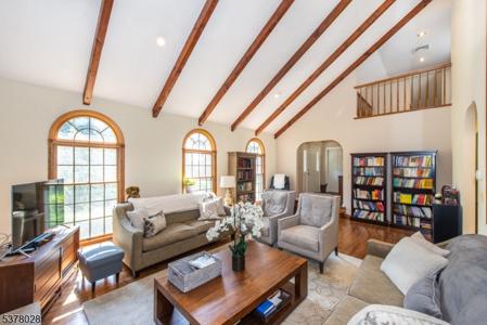 31 Cheyenne Dr