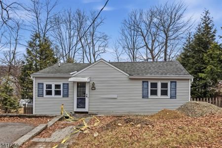 19 Sutton Rd