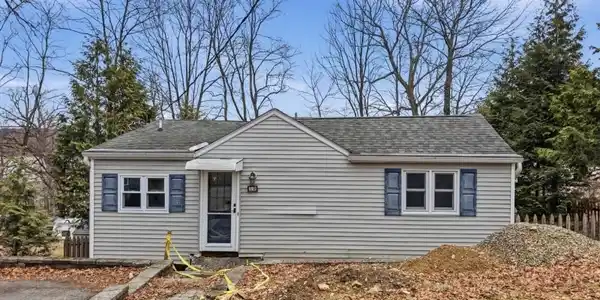 19 Sutton Rd
