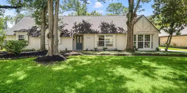 127 Drift Wood Drive