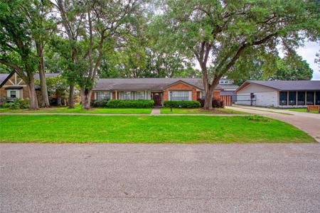 2010 Oceanview Drive