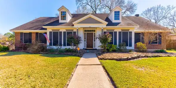 1226 Woodland Drive