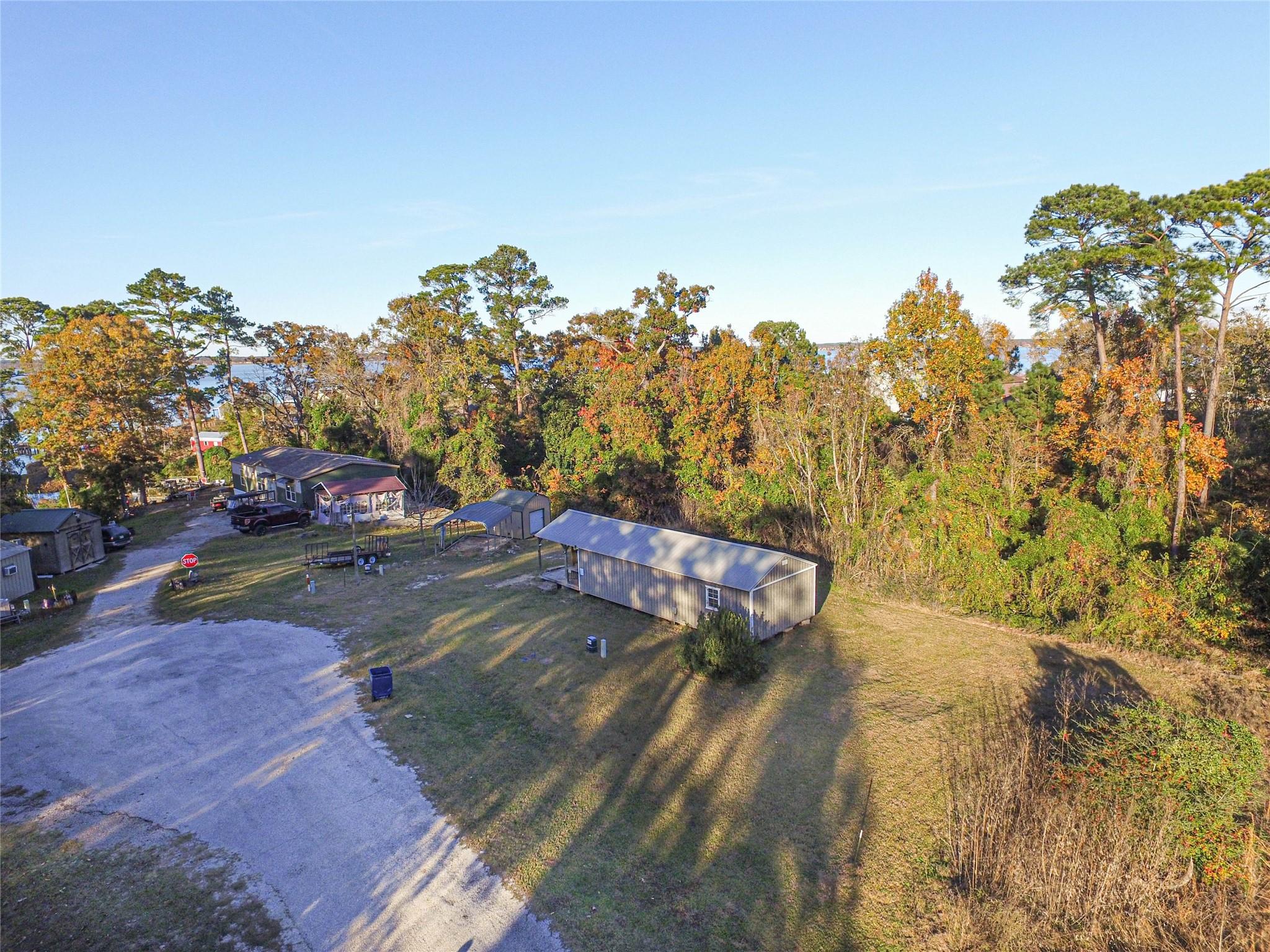 Image 3: 140 Lagoon Ct is a spacious property with a gravel