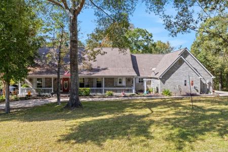 80 Lake Grove Drive