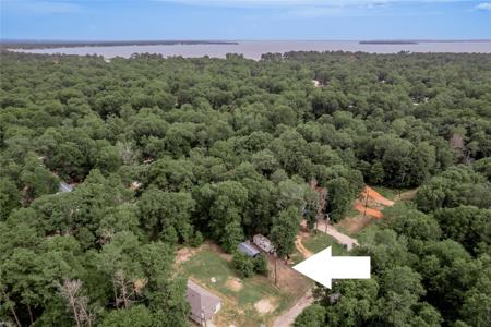 356 Lakecrest