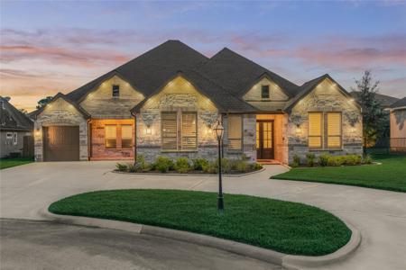 22 Darien Court