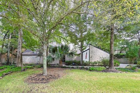 23 Sunlit Forest Drive