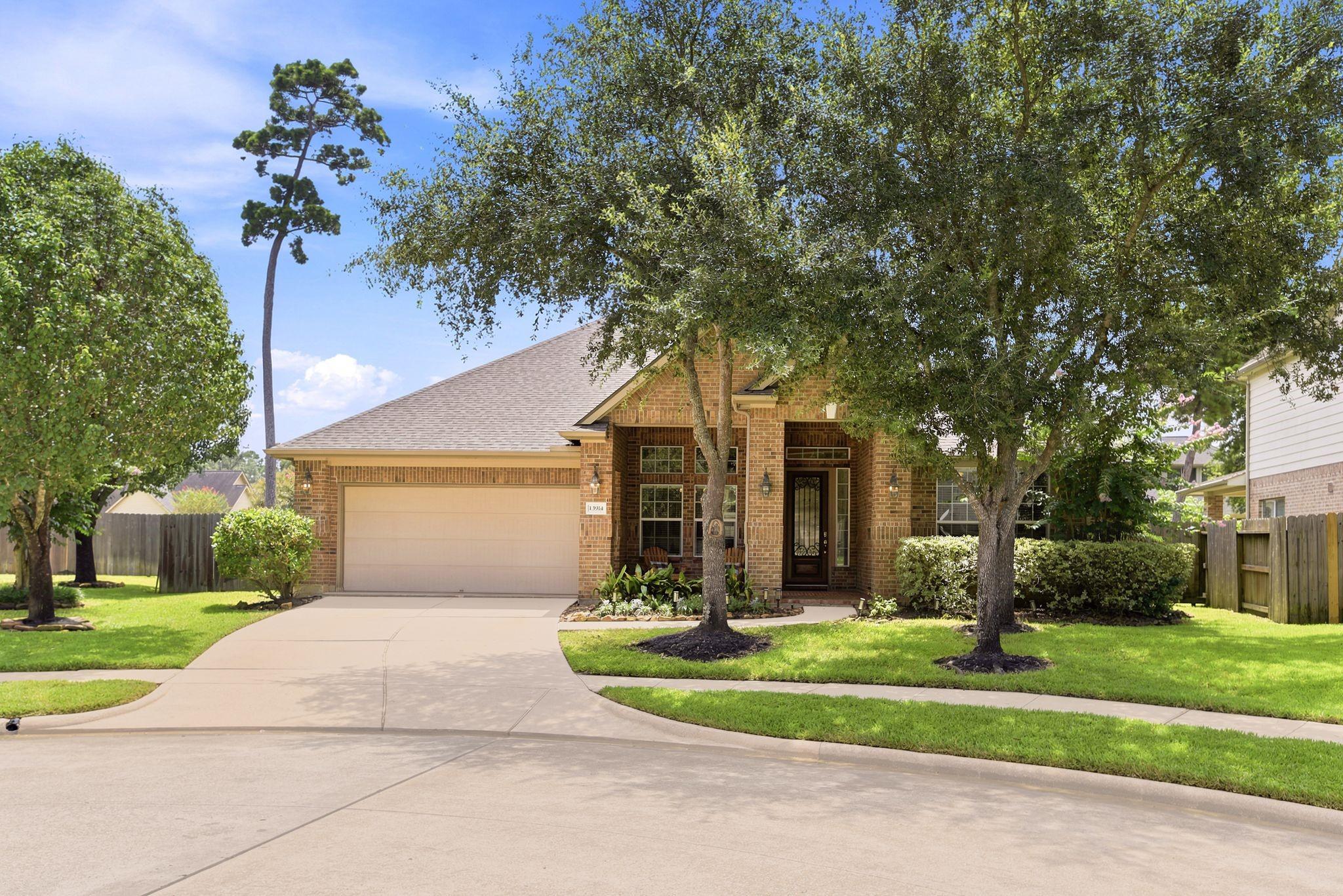 Image 3: Welcoming view with great curb appeal on a quiet c