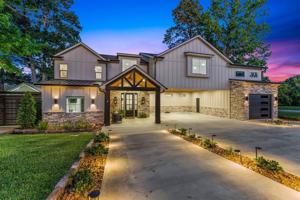 120 W Lake Drive