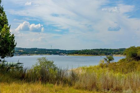 156 Lakefront Drive