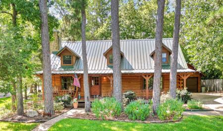 390 N Royale Greens Drive