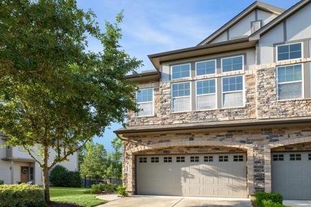 58 Aventura Place