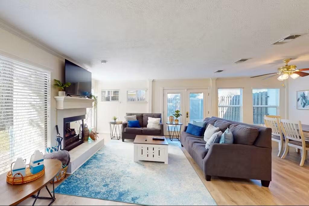 Image 2: Open concept first floor as you walk in.