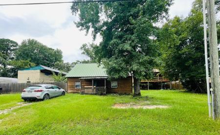 553 Harbor Point Drive