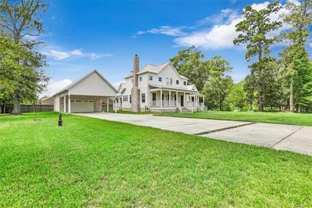 13927 Lakeside Terrace Drive