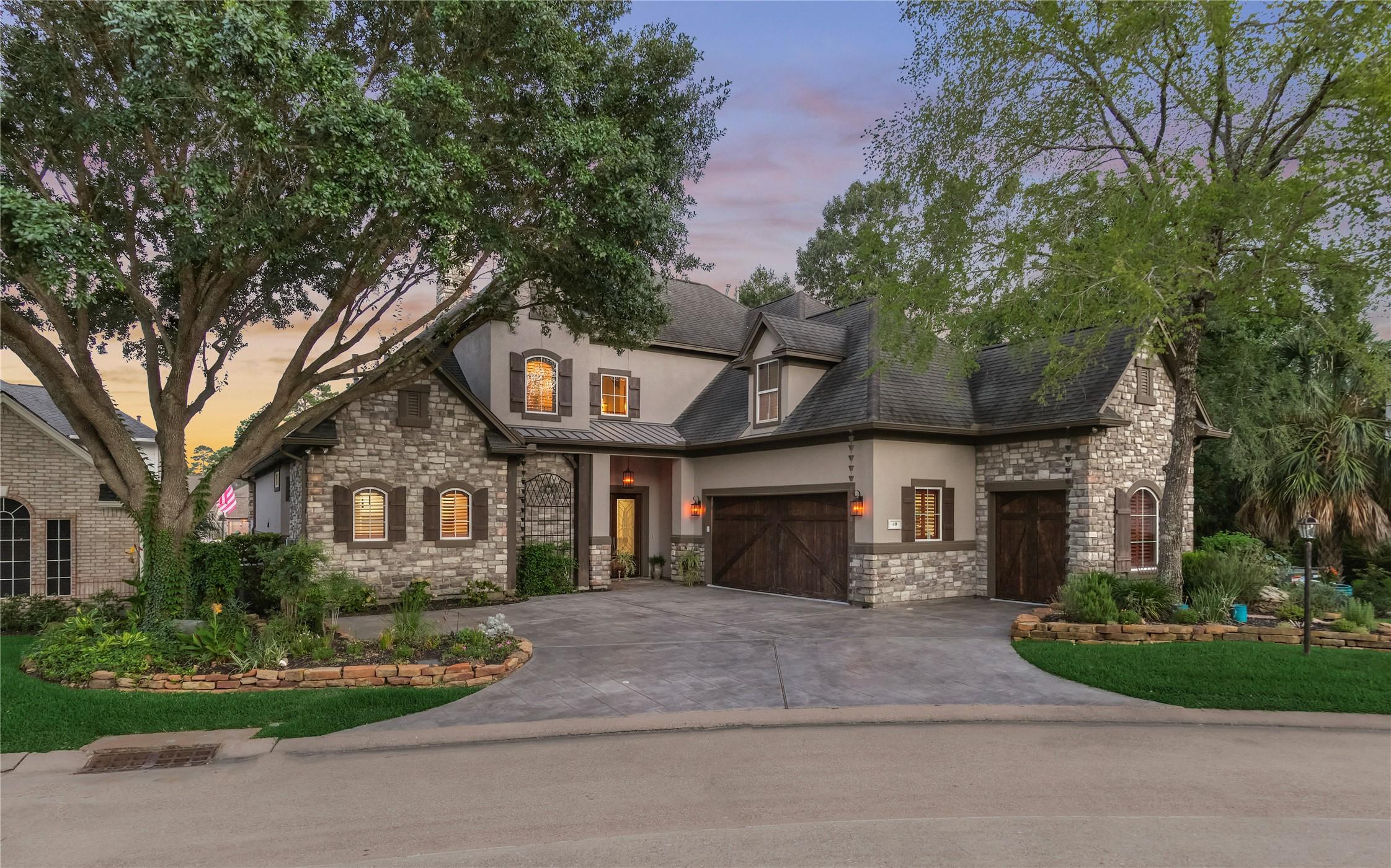 Image 1: Welcome to an exquisite waterfront sanctuary, boas