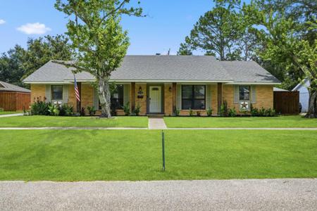 2110 Oceanview Drive