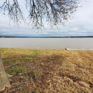 102 Autumn Shores Drive