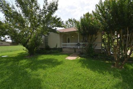 541 Cove Loop