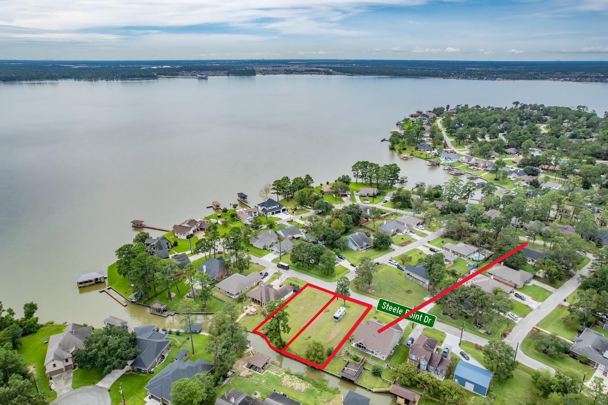 Image 3: Beautiful View of Lake Houston
