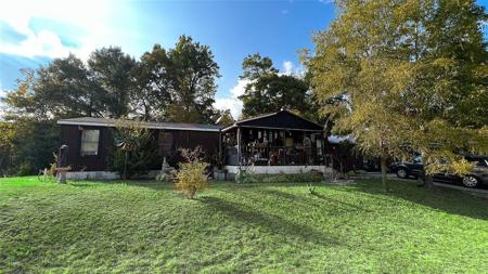 11 Lagoon Drive
