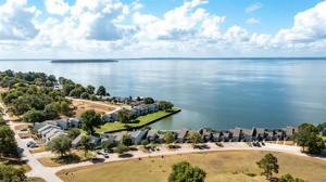 325 Carolcrest
