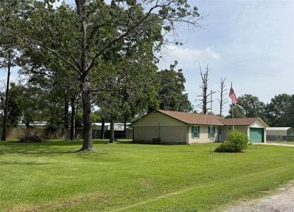 51 E Oakridge Drive