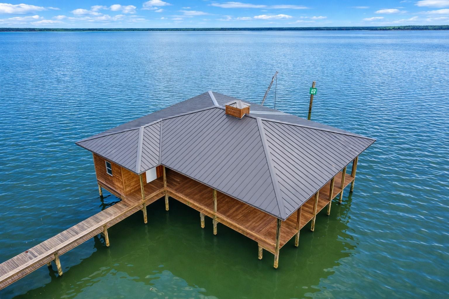 Image 1: Experience waterfront luxury with this magnificent