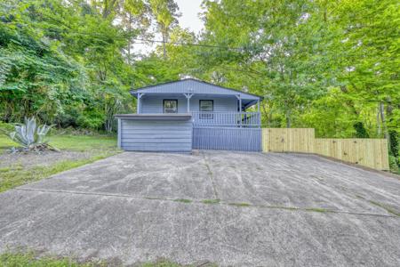 71 White Oak Street