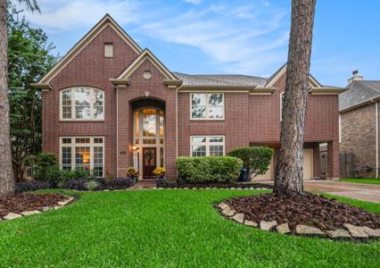 305 Pinnacle Cove Court