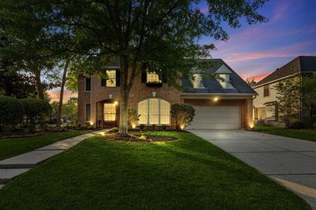 2439 Riverway Oak Drive