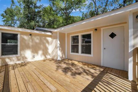 425 Windwood Drive