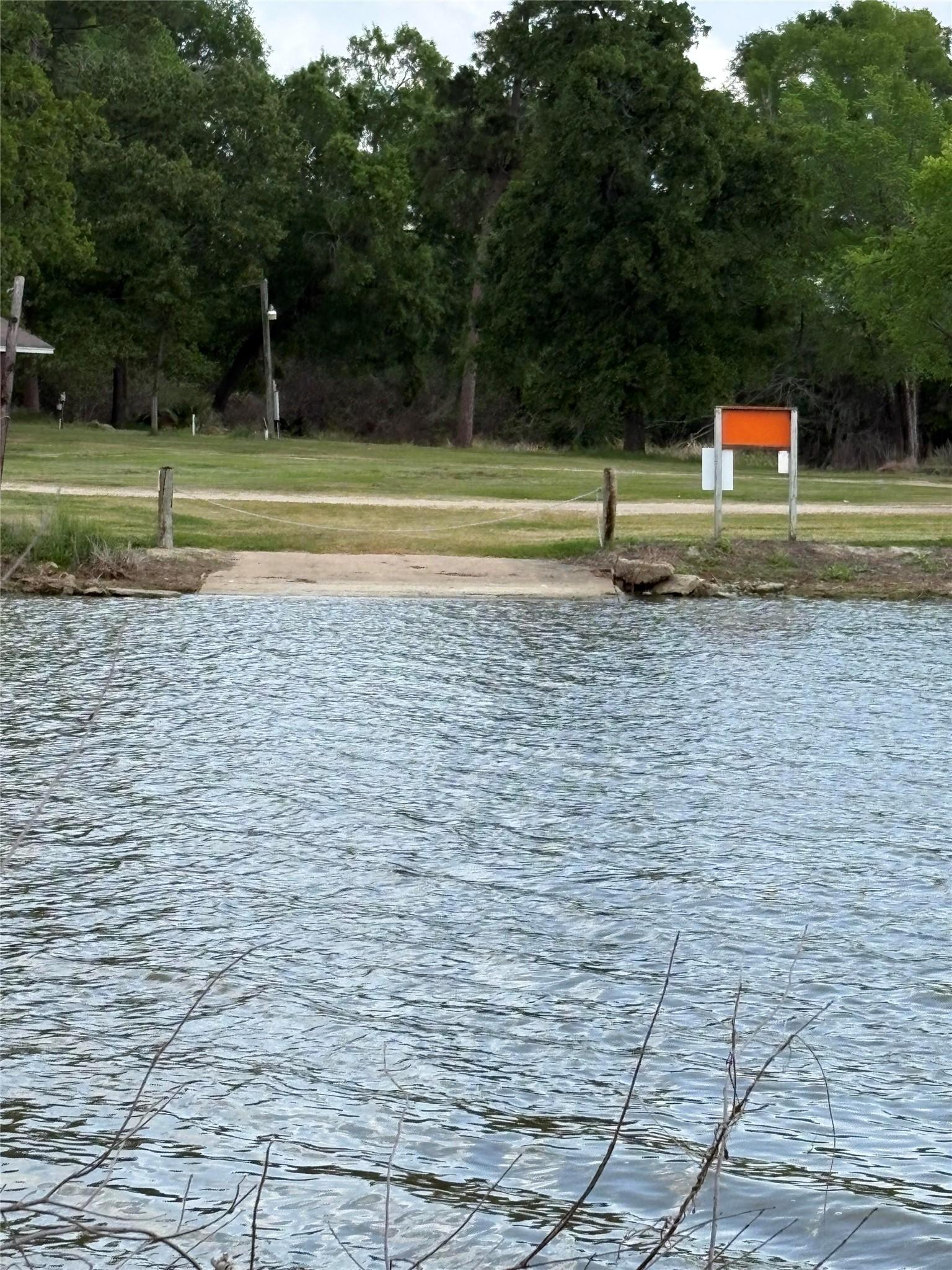 Image 4: Can be playing with water and swimming .
