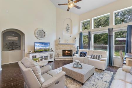14510 Mountain Cliff Lane