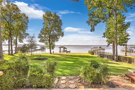 1822 Nogalus Drive