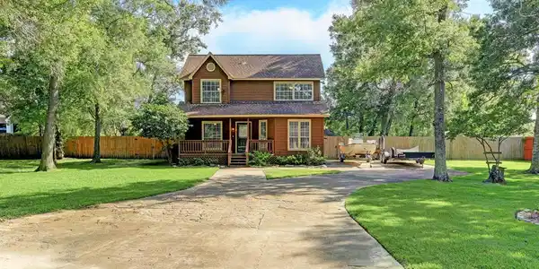 2623 Loganberry Circle