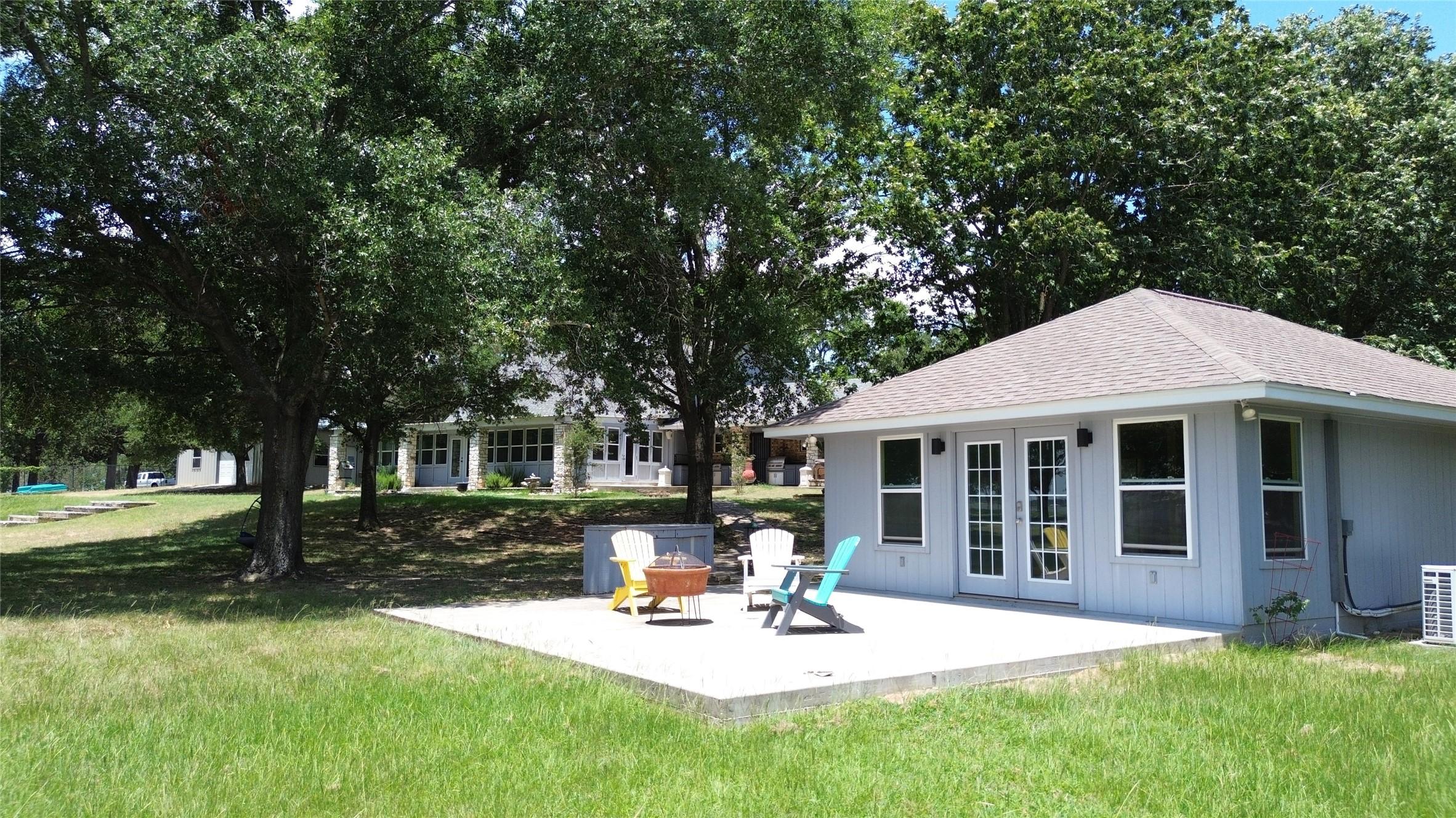 Image 4: Property View from Bungalow