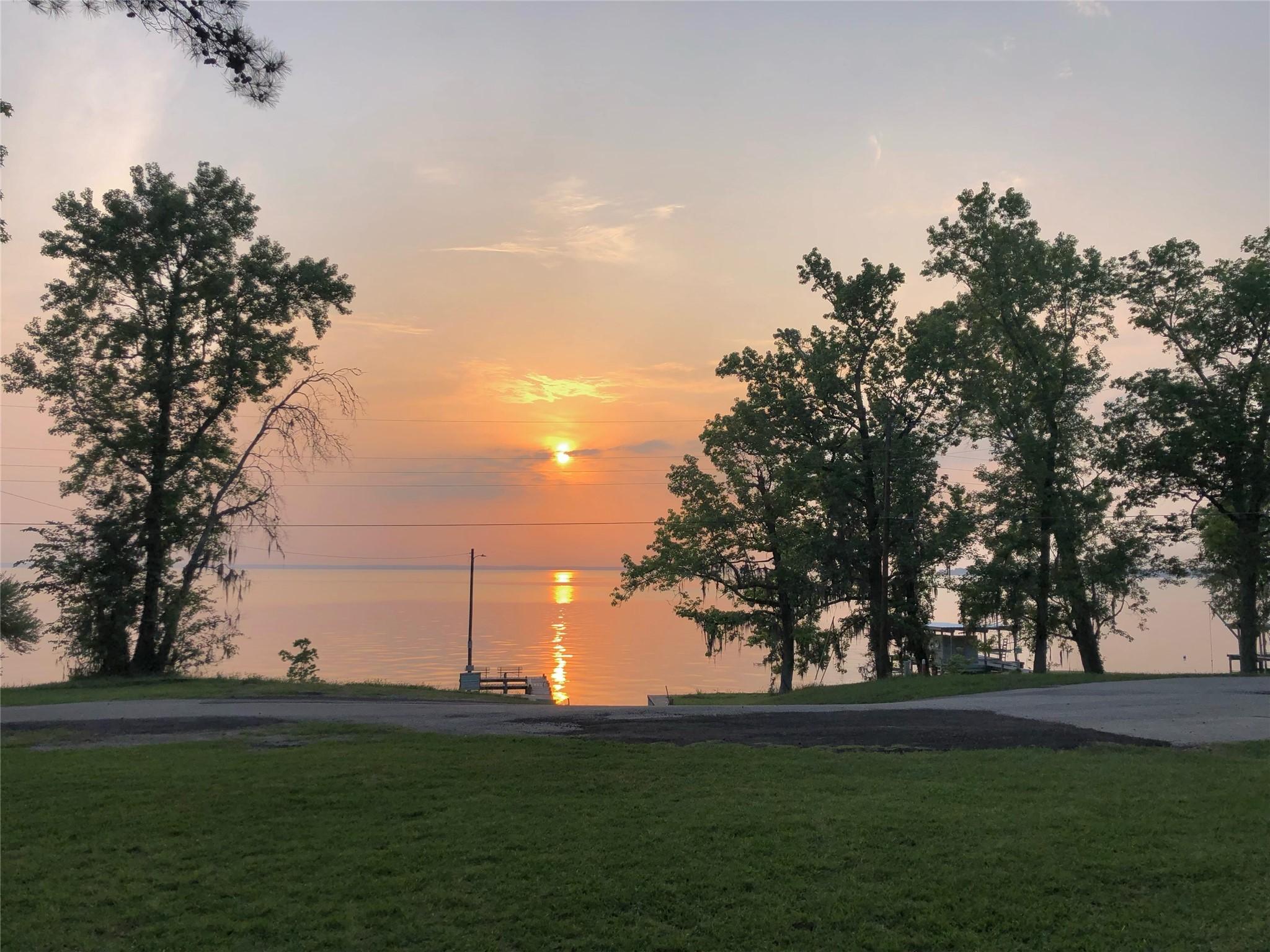 Image 3: Enjoy breathtaking sunsets right from your own yar