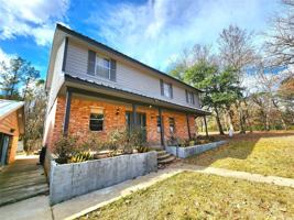 150 Dogwood Bend