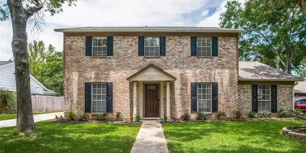 4311 Willow Hill Drive