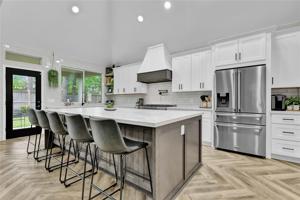 13815 Lake White Rock Drive