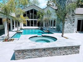 19 W Wedgewood Glen