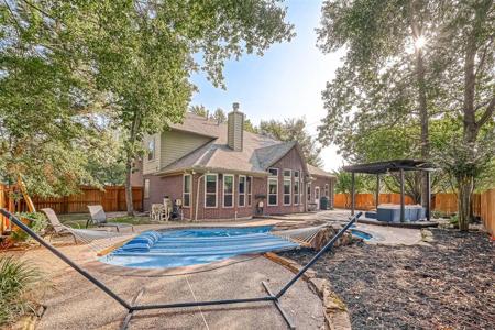 2107 Riverway Oak Court