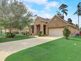 6734 Honeycrest Lane