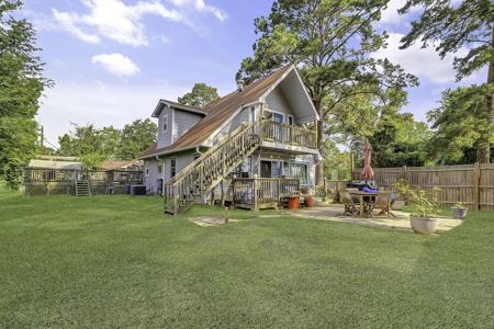 1239 Indian Hill Boulevard