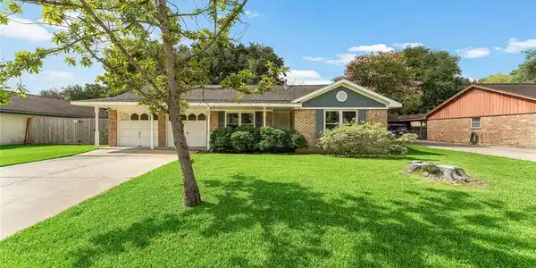 530 Whitecap Drive