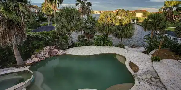 1310 Lakeway Drive