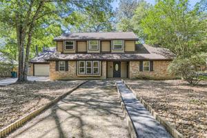2 Knoll Pines Court